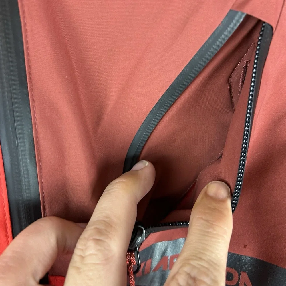 Armada Vector Series Gore-Tex Snow Jacket‎ Size Medium Recco Technology Red